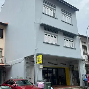 https://duke-living.singapore-best-hotels.net